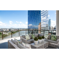 SAN DIEGO OUTDOOR CORNER LOUNGE