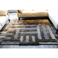 CHECKER RUG