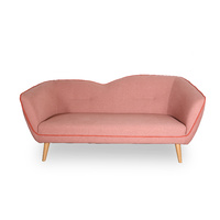 LIP SOFA