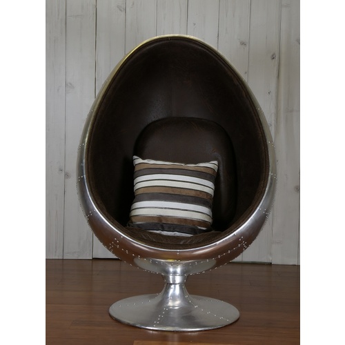 EGG CHAIR - TOBACCO