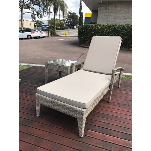 CAPRI SUN LOUNGE CHAIR