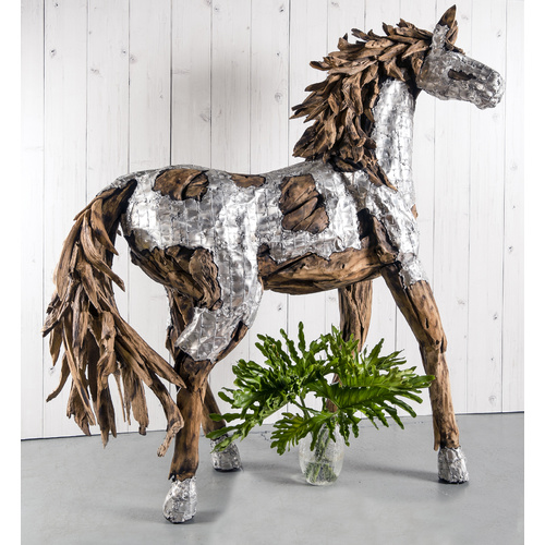 WILD STALLION - STANDING