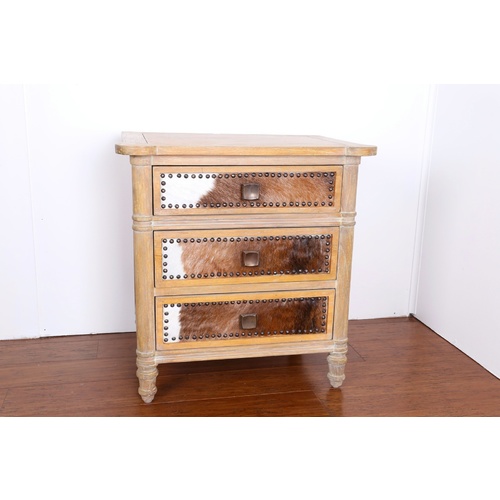 NAIN LEATHER SIDE TABLE